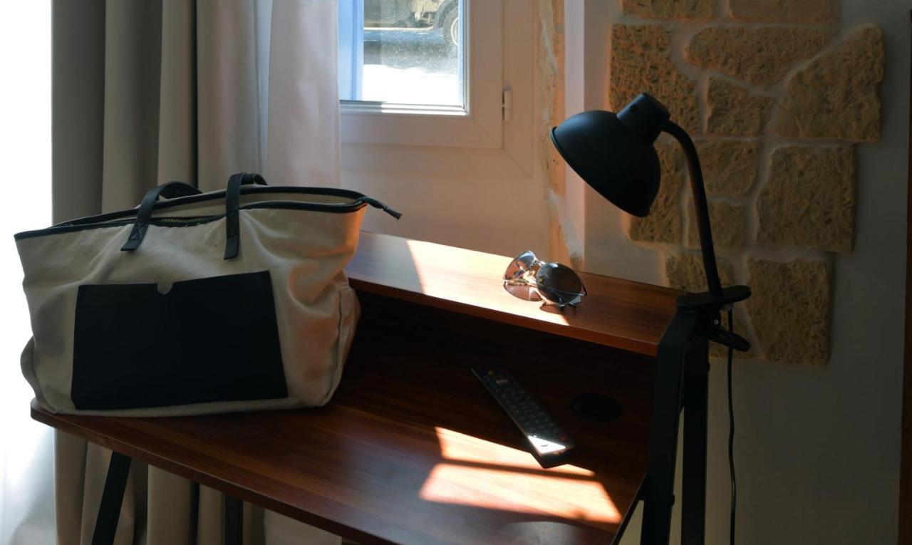 Aux 4 Logis Appart-Hotel - Studio Le City - Petit Dejeuner Inclus 1Ere Nuit Foix Kültér fotó
