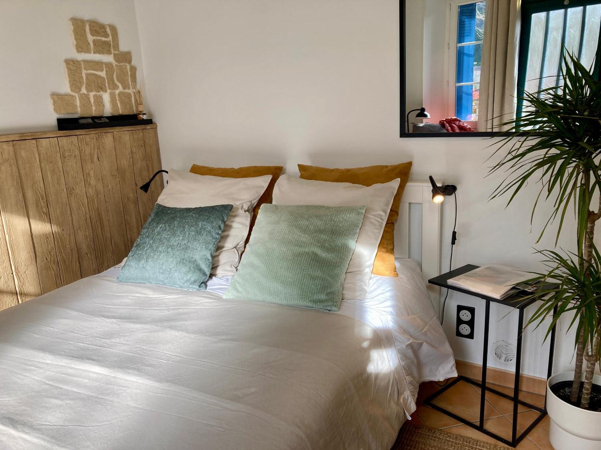 Aux 4 Logis Appart-Hotel - Studio Le City - Petit Dejeuner Inclus 1Ere Nuit Foix Kültér fotó